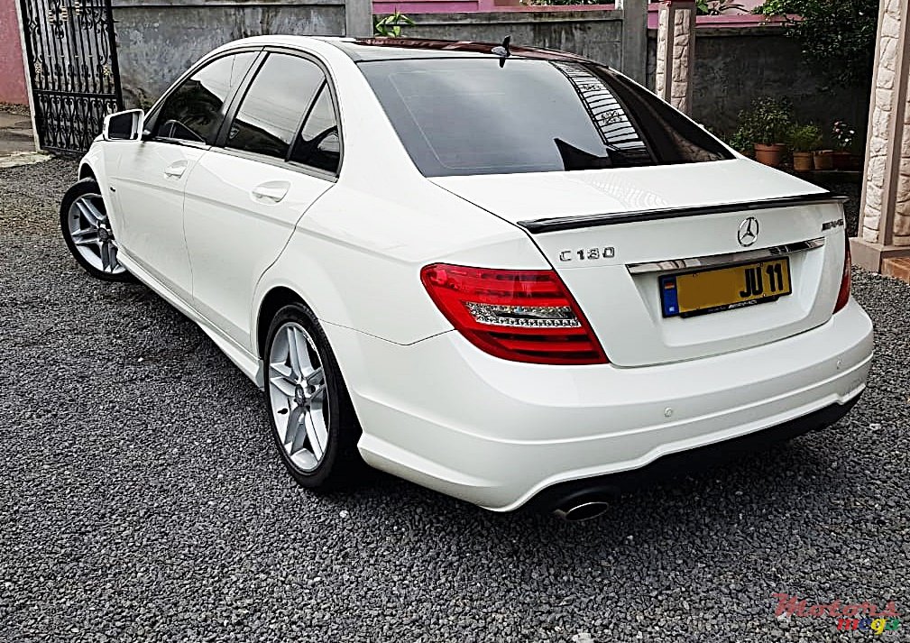 2011' Mercedes-Benz C-Class C180 AMG photo #4