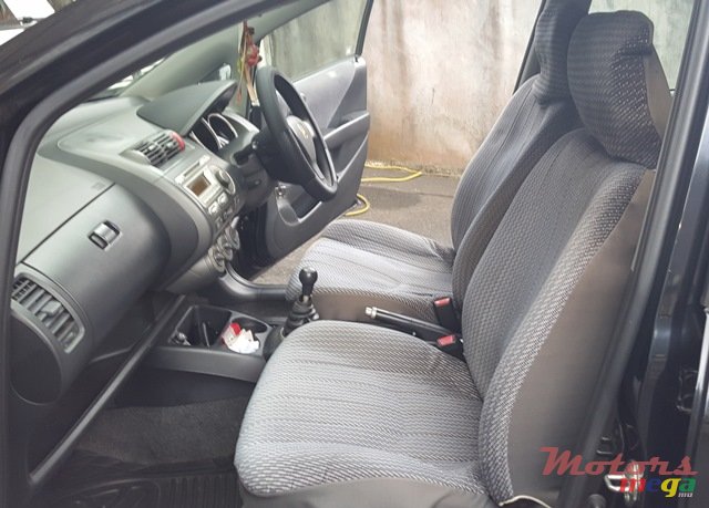 2008' Honda Jazz photo #2