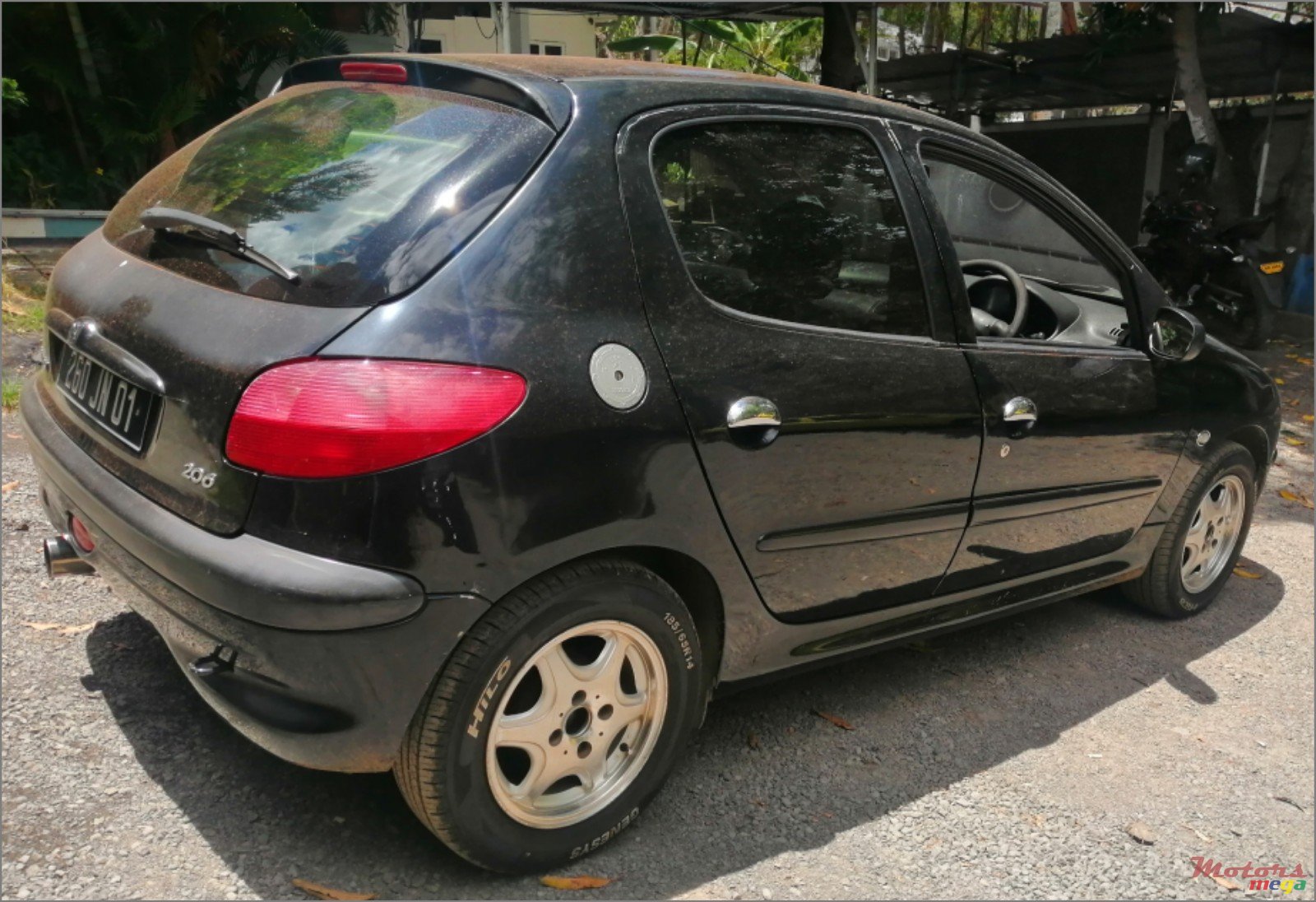 2001' Peugeot 206 photo #2