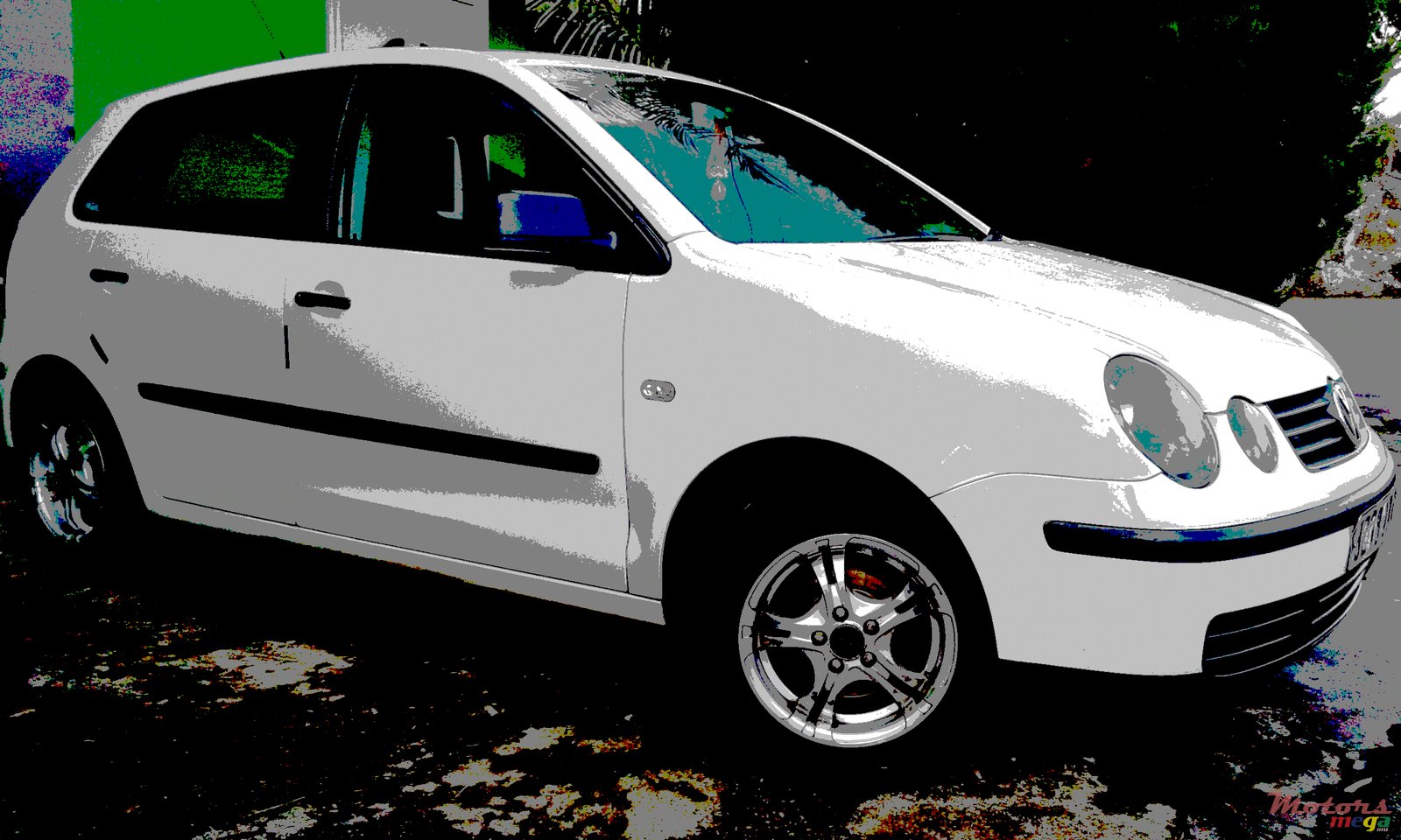 2002' Volkswagen Polo photo #1