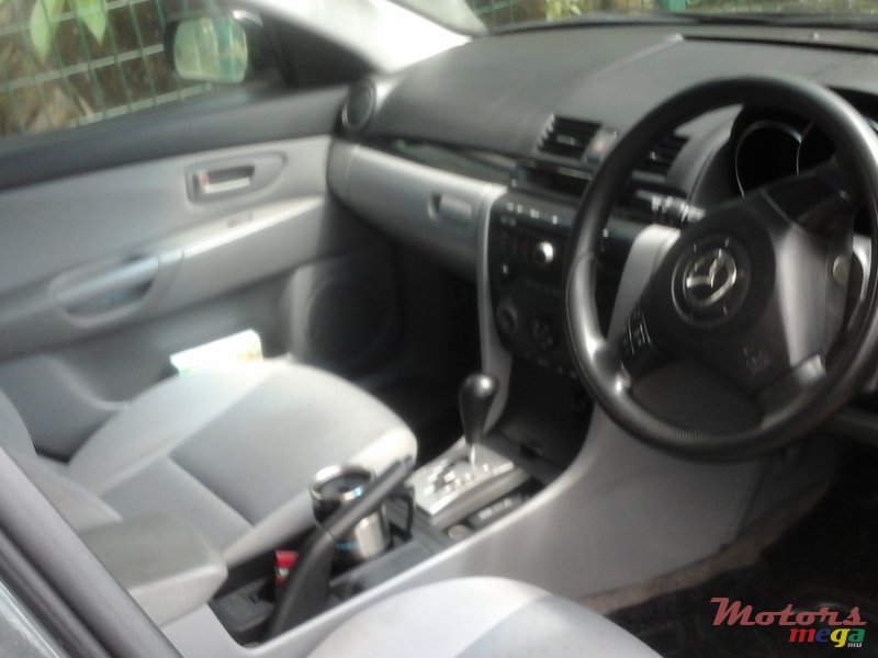 2005' Mazda 3 photo #4