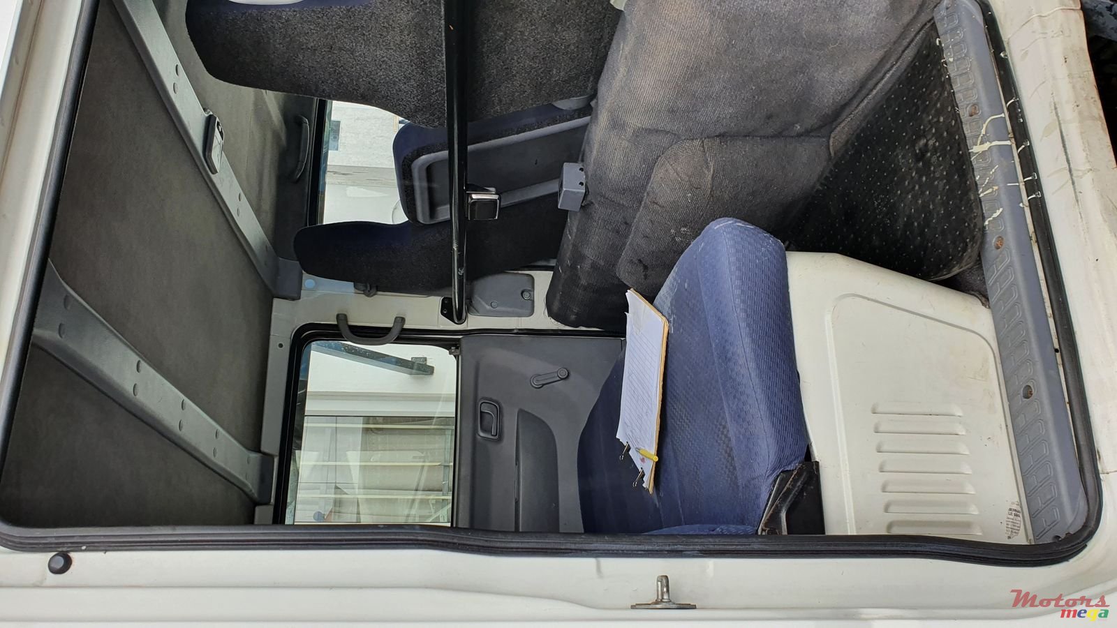 2008' Mitsubishi FUSO photo #2