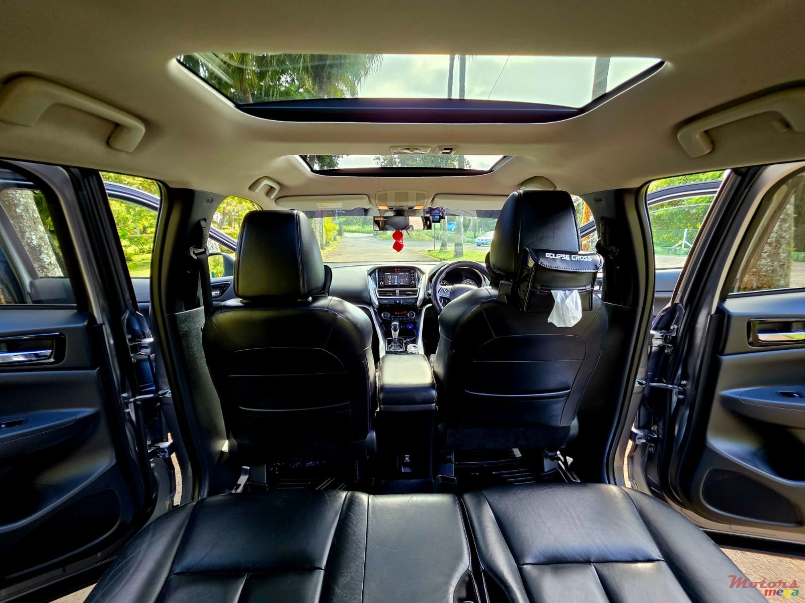 2019' Mitsubishi Eclipse Cross photo #4