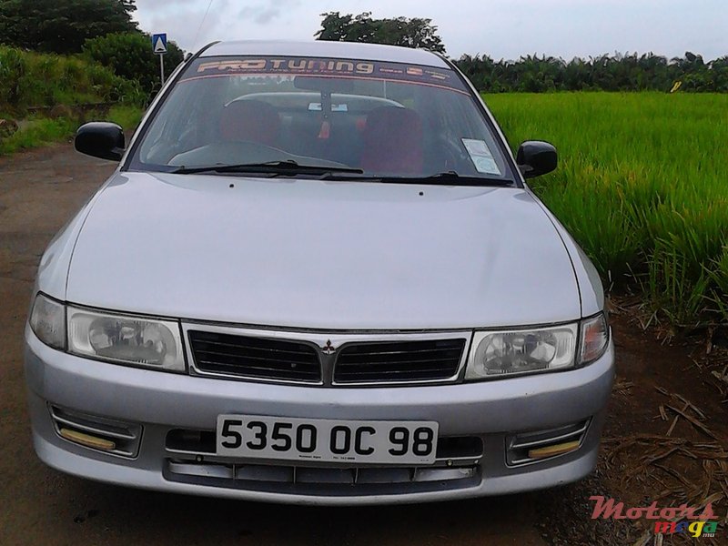 1998' Mitsubishi Lancer photo #1