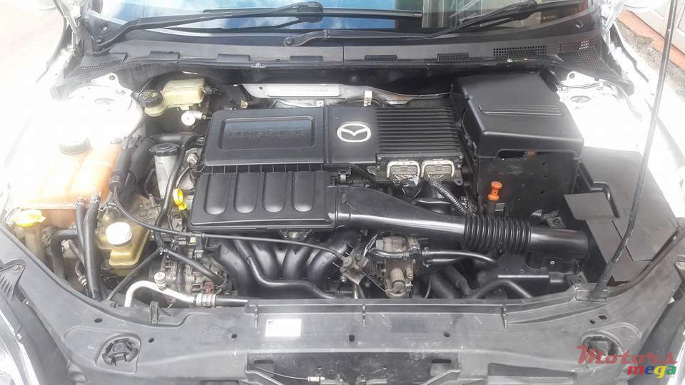 2004' Mazda photo #7