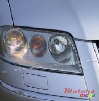 2001' Volkswagen Passat Highline 1.9TDi photo #4