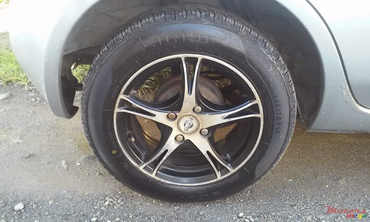 2006' Nissan March AK12 photo #5