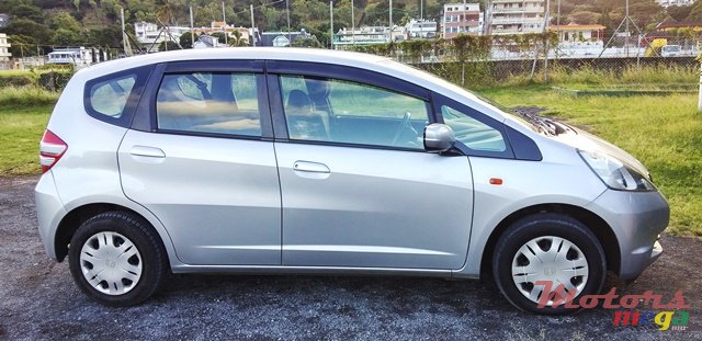 2010' Honda Fit photo #1