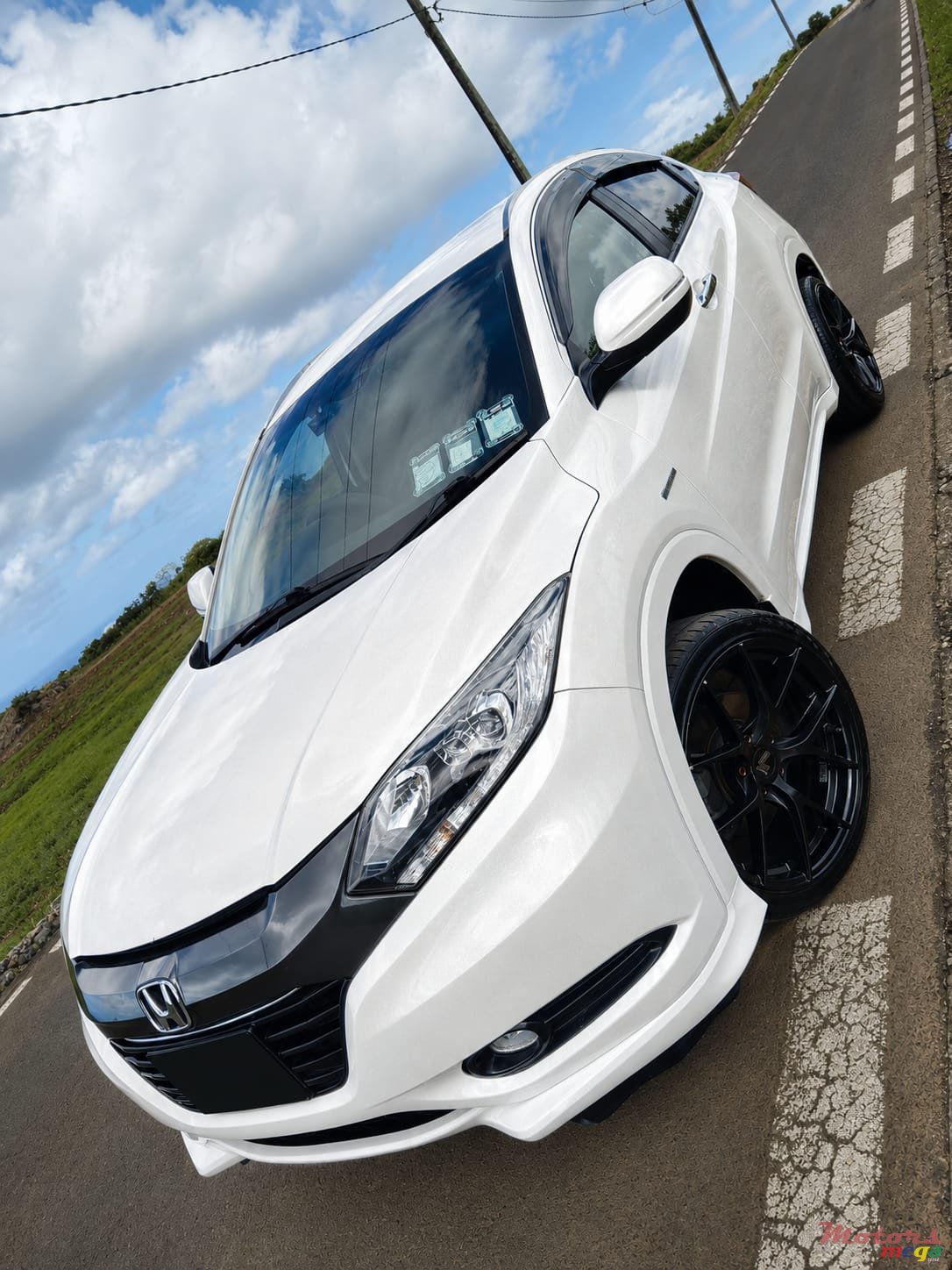 2014' Honda e Vezel Z package photo #1