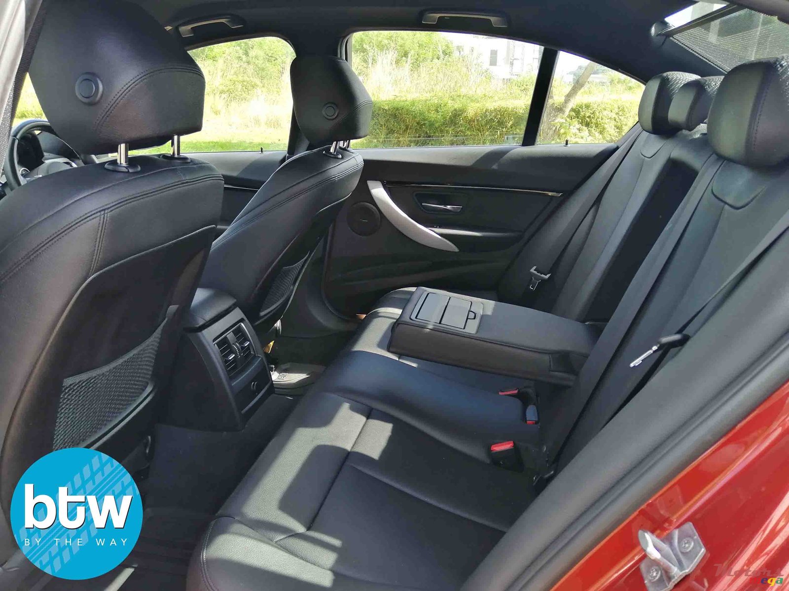 2018' BMW 3 Series photo #4