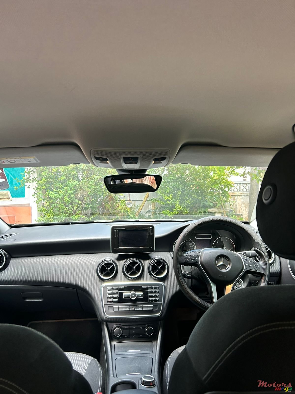 2015' Mercedes-Benz A 200 photo #3