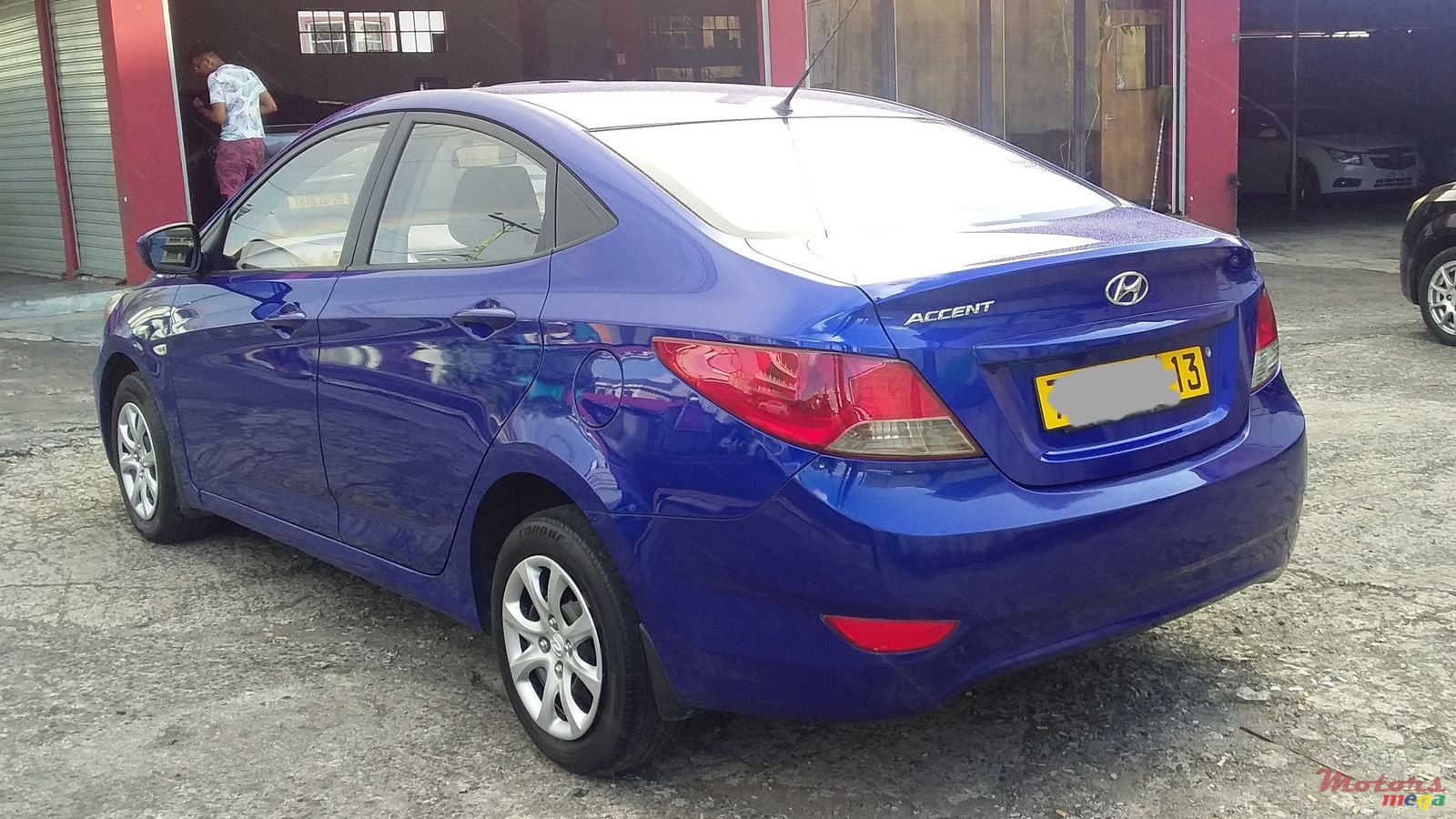 2013' Hyundai Accent photo #4