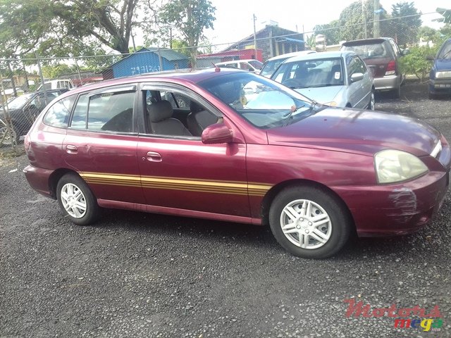 2004' Kia Rio photo #4