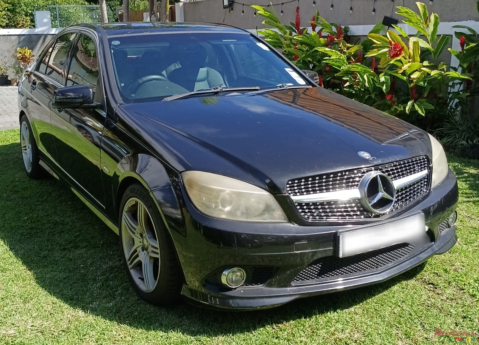 2009' Mercedes-Benz 180 C180 photo #1