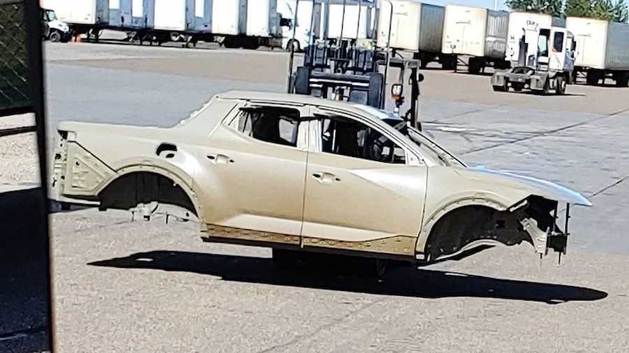 Hyundai Santa Cruz Pickup Bare Body Leaked In New Image
