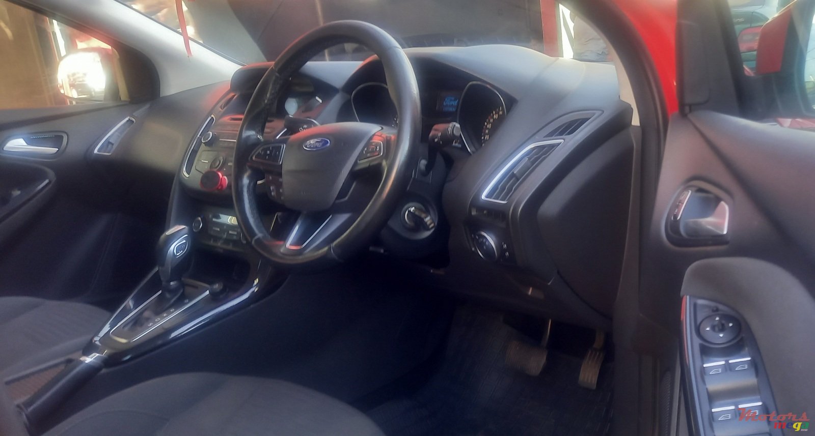 2016' Ford Focus Titanium photo #5