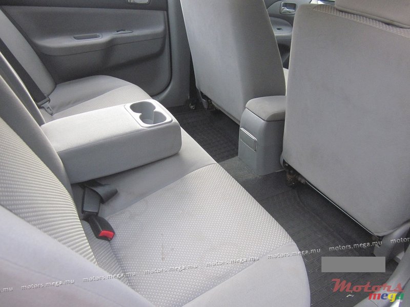 2008' Mitsubishi Lancer photo #6