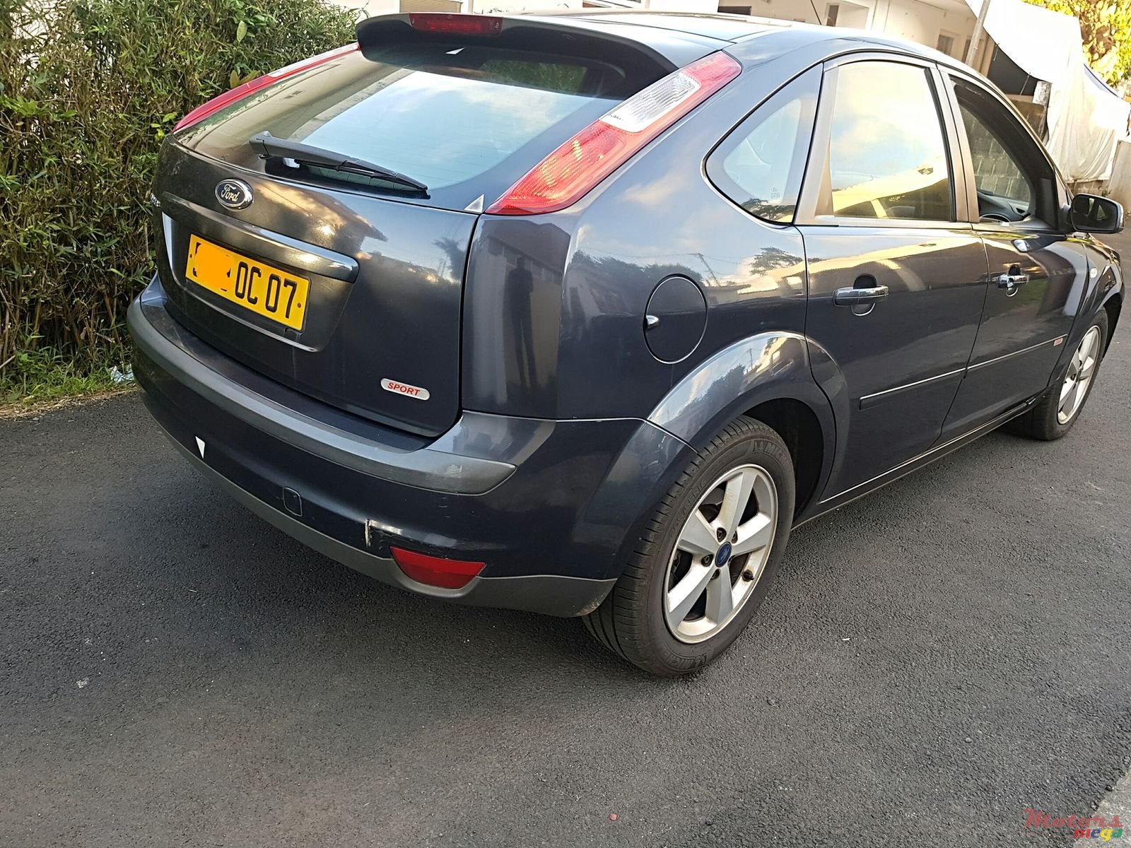 2007' Ford Focus photo #3