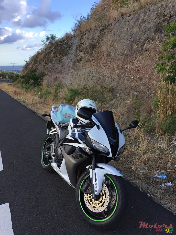 2009' Honda Yoshimura GP exhaust photo #2