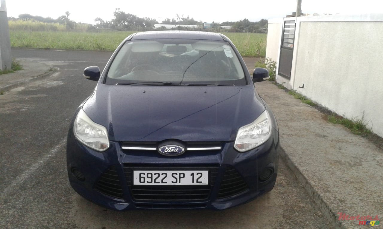 2012' Ford Focus photo #1