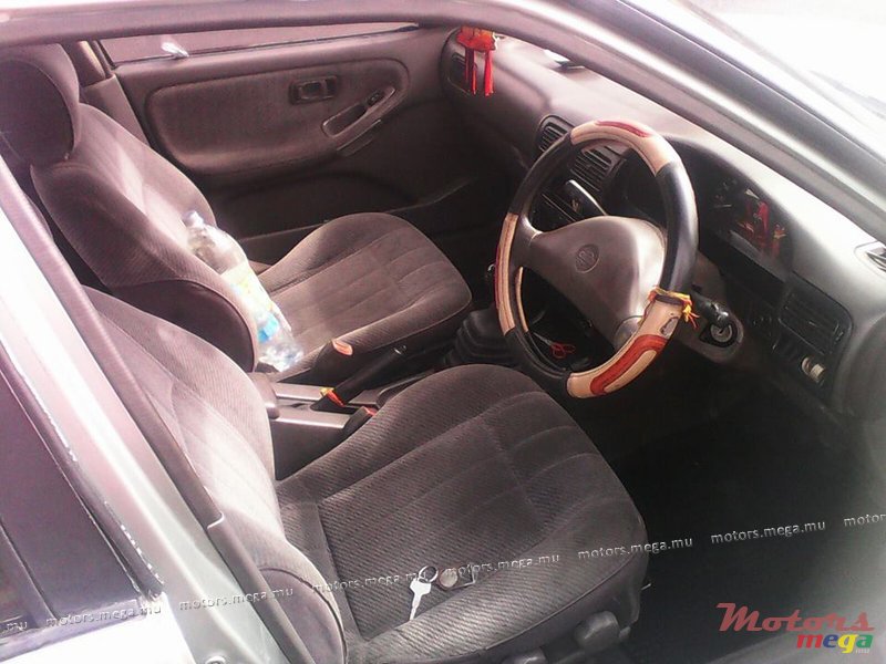 1992' Nissan Sunny moteur refaire e avk kit gaz photo #4