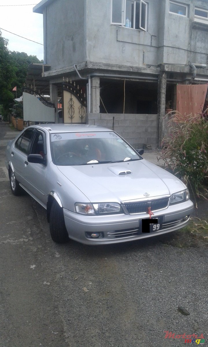 1999' Nissan Sunny photo #2