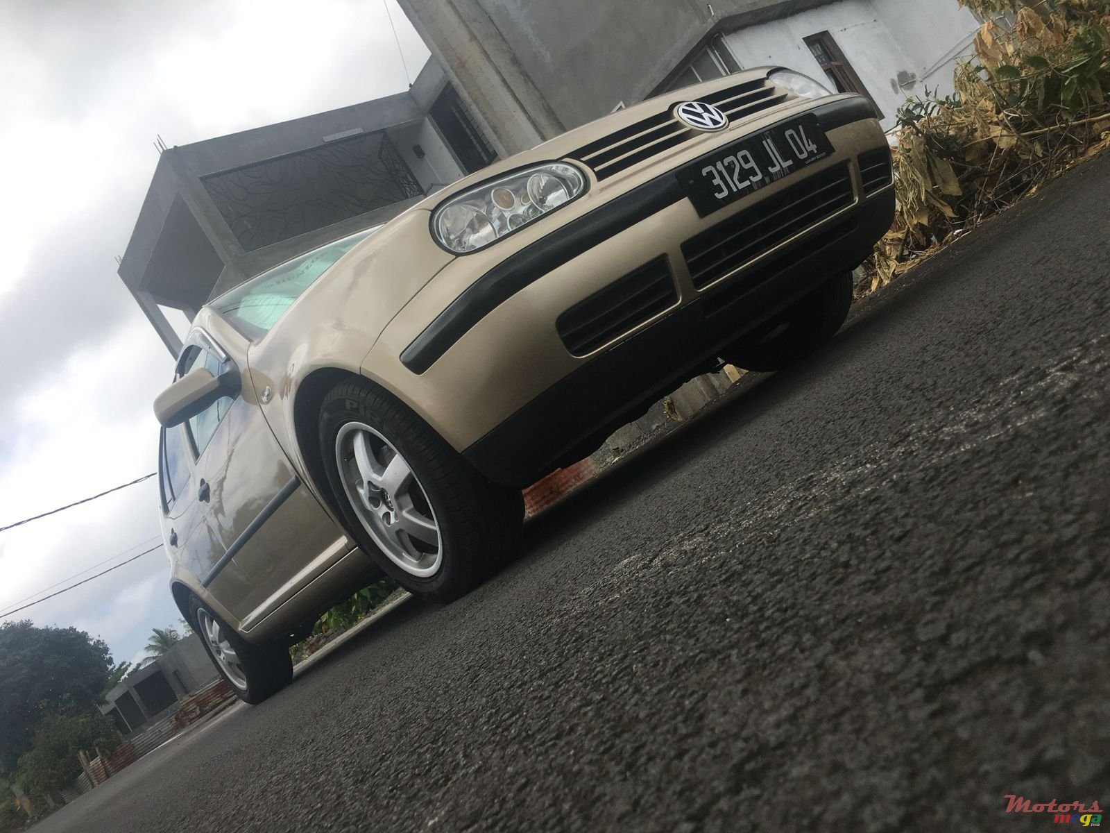 2004' Volkswagen Golf IV photo #4