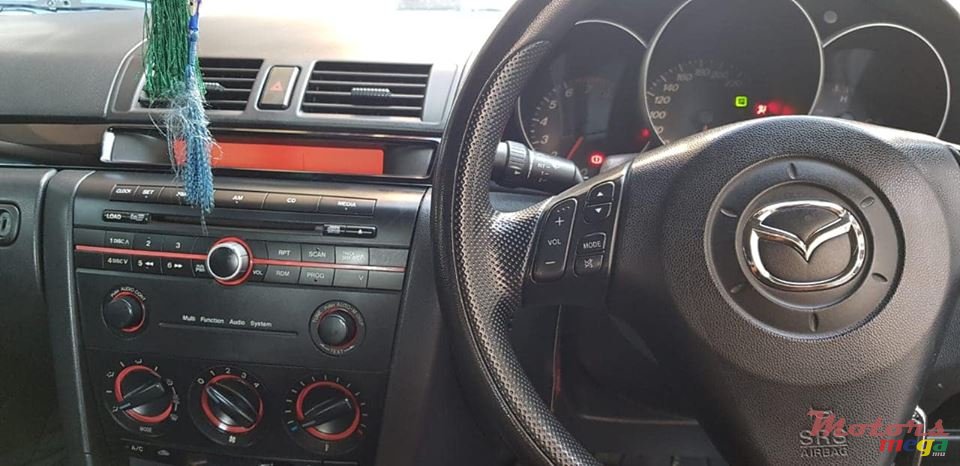 2005' Mazda 3 photo #2