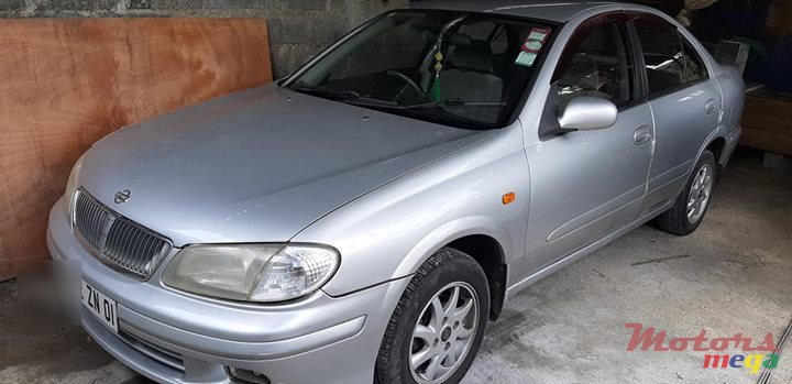 2001' Nissan Sunny photo #4