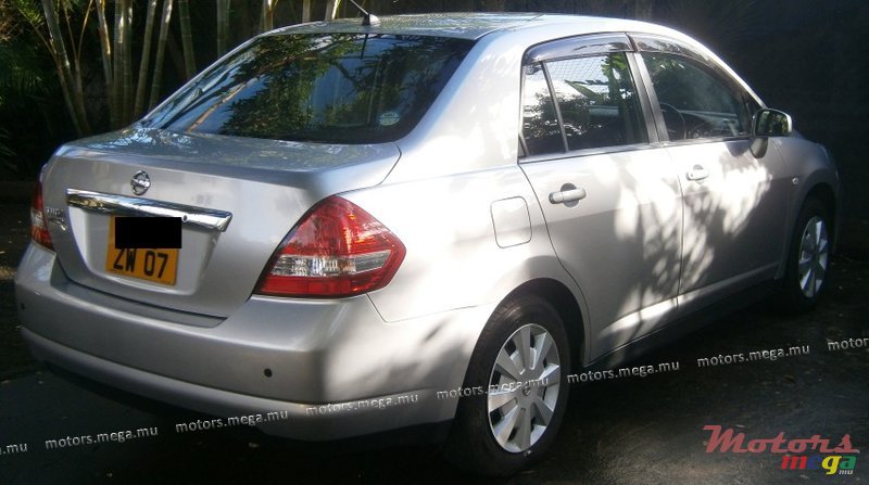 2007' Nissan photo #2