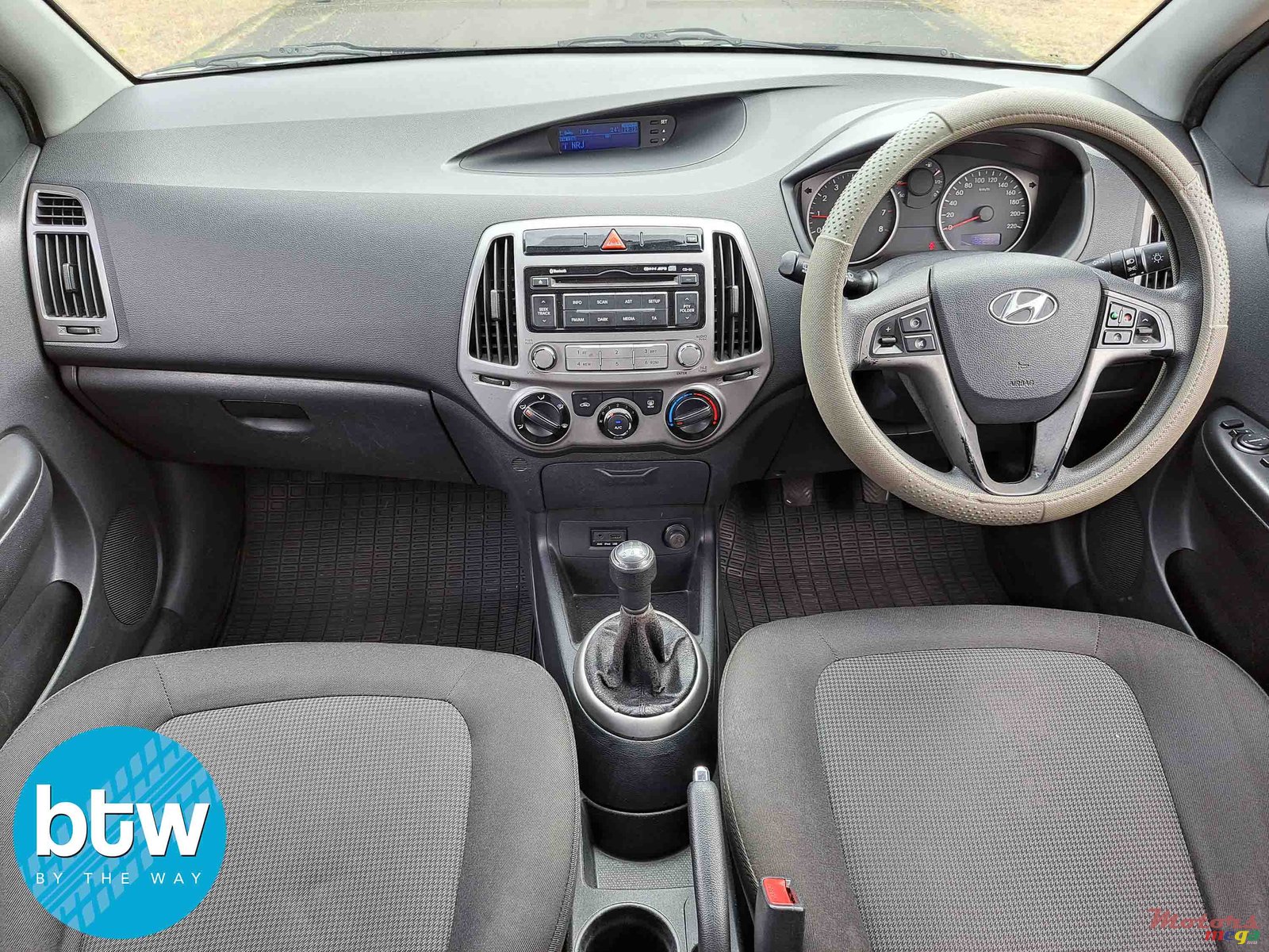 2015' Hyundai i20 photo #6