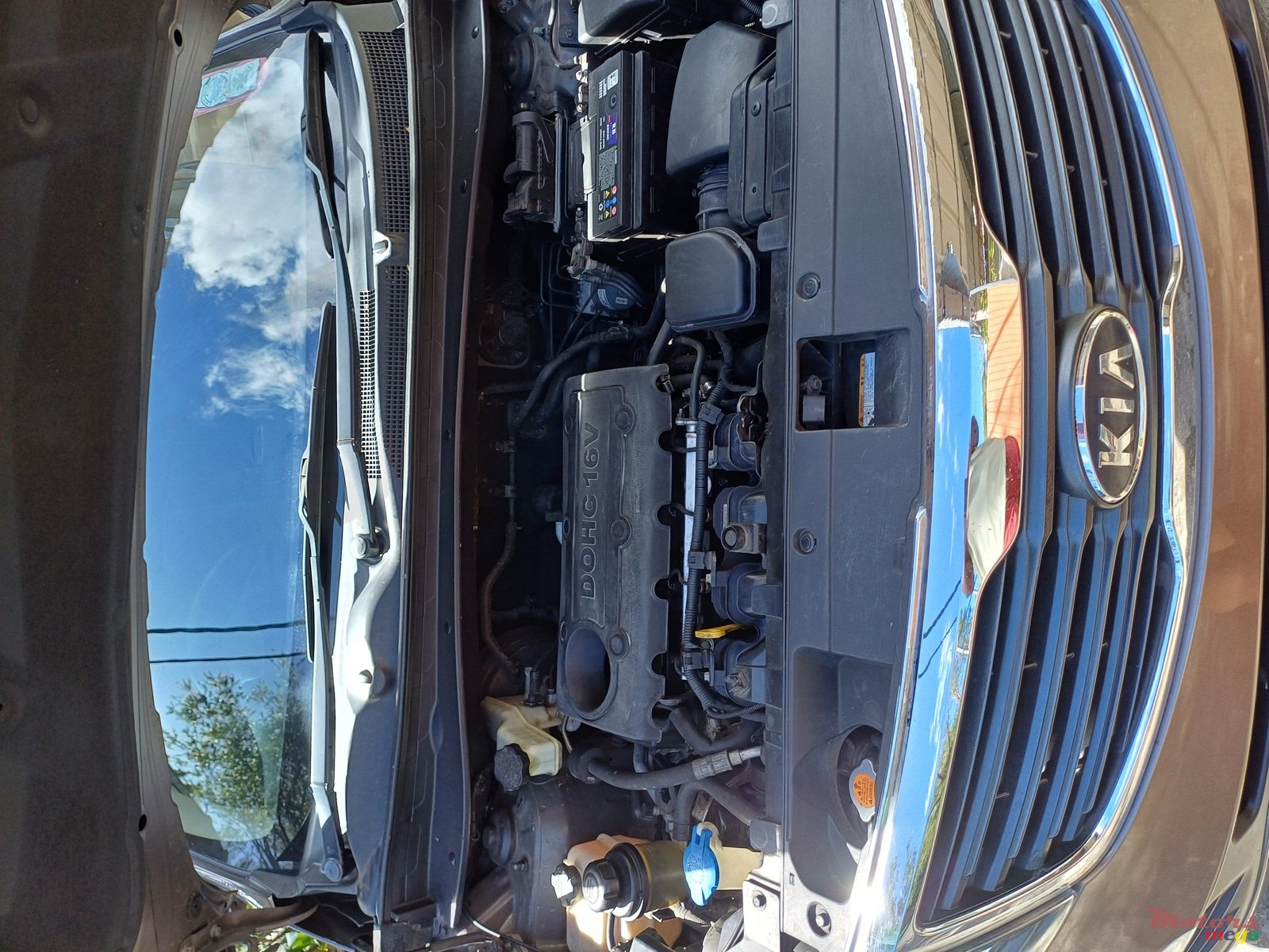 2011' Kia Sportage photo #3