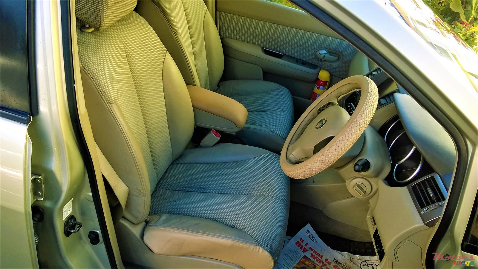 2005' Nissan Tiida photo #6