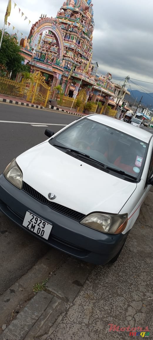 2000' Toyota photo #1