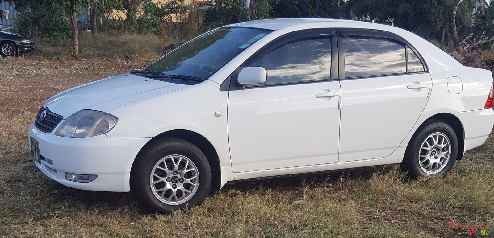 2001' Toyota Corolla NZE Full Option photo #4