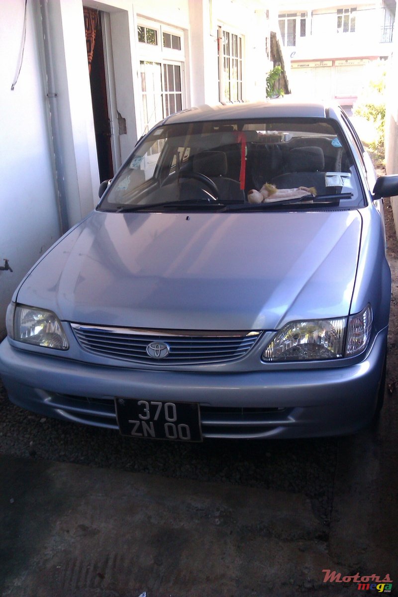 2000' Toyota Toyota Soluna photo #1