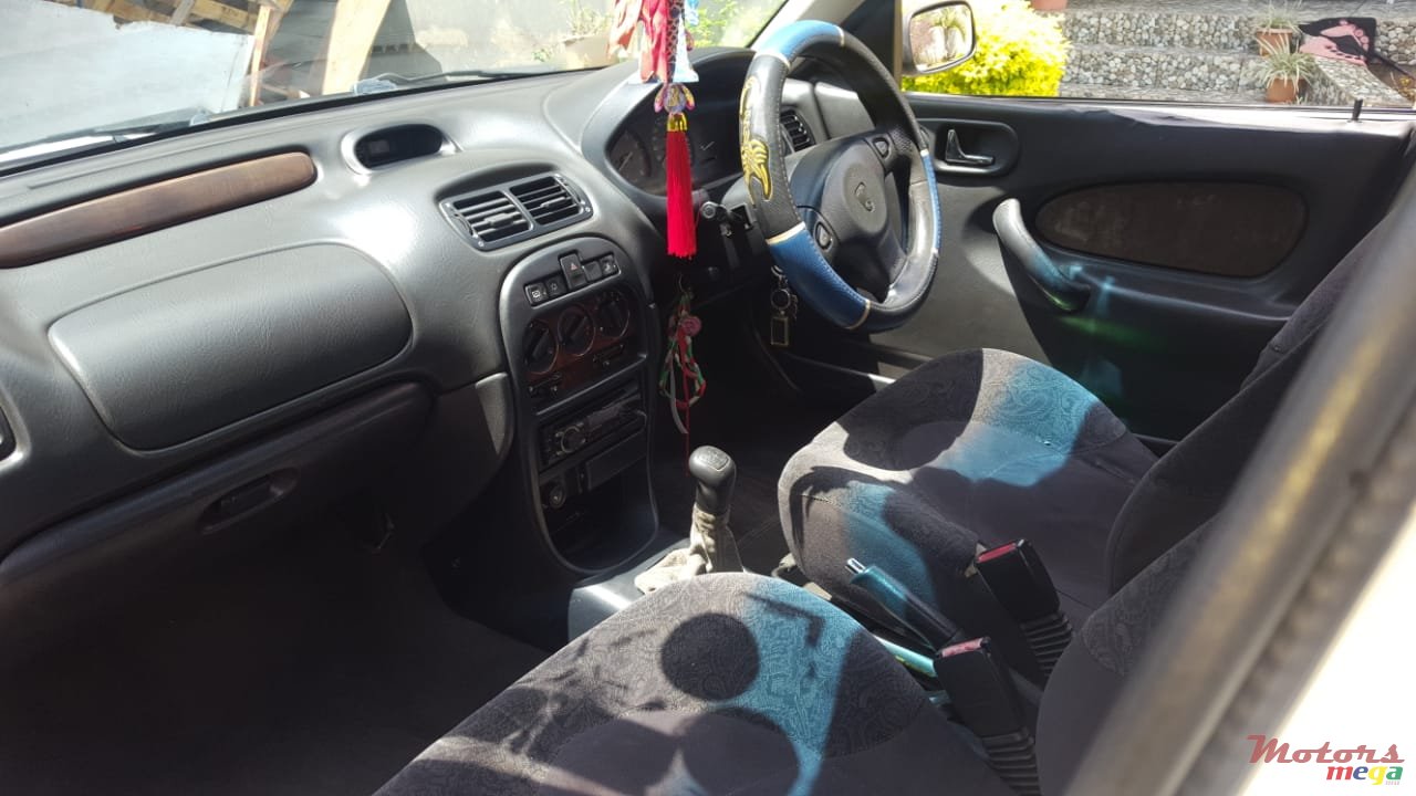 1999' Rover 200 photo #4