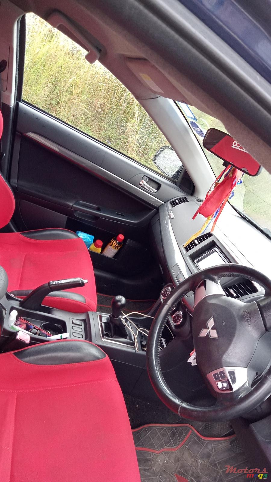 2011' Mitsubishi Lancer X photo #4