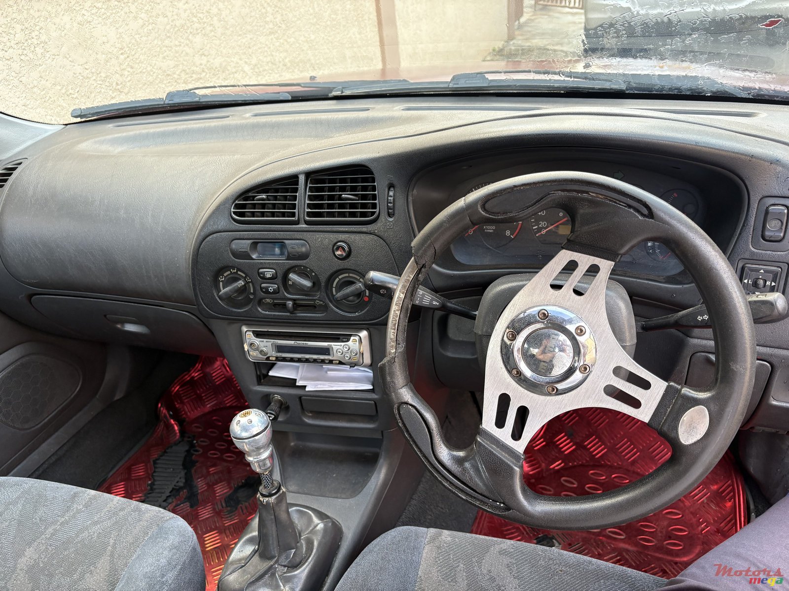 2000' Mitsubishi Lancer photo #5