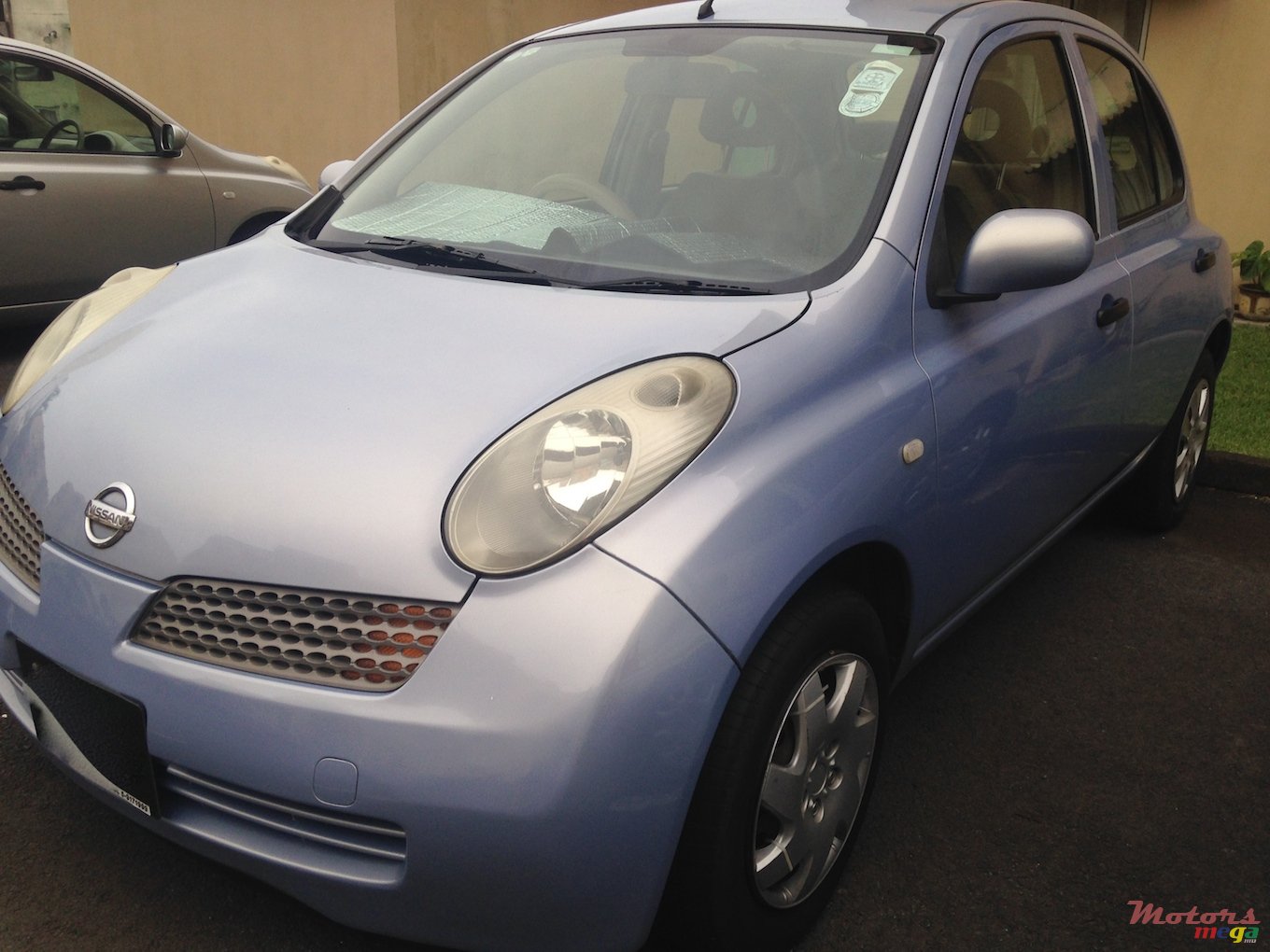 2004' Nissan AK12 photo #1