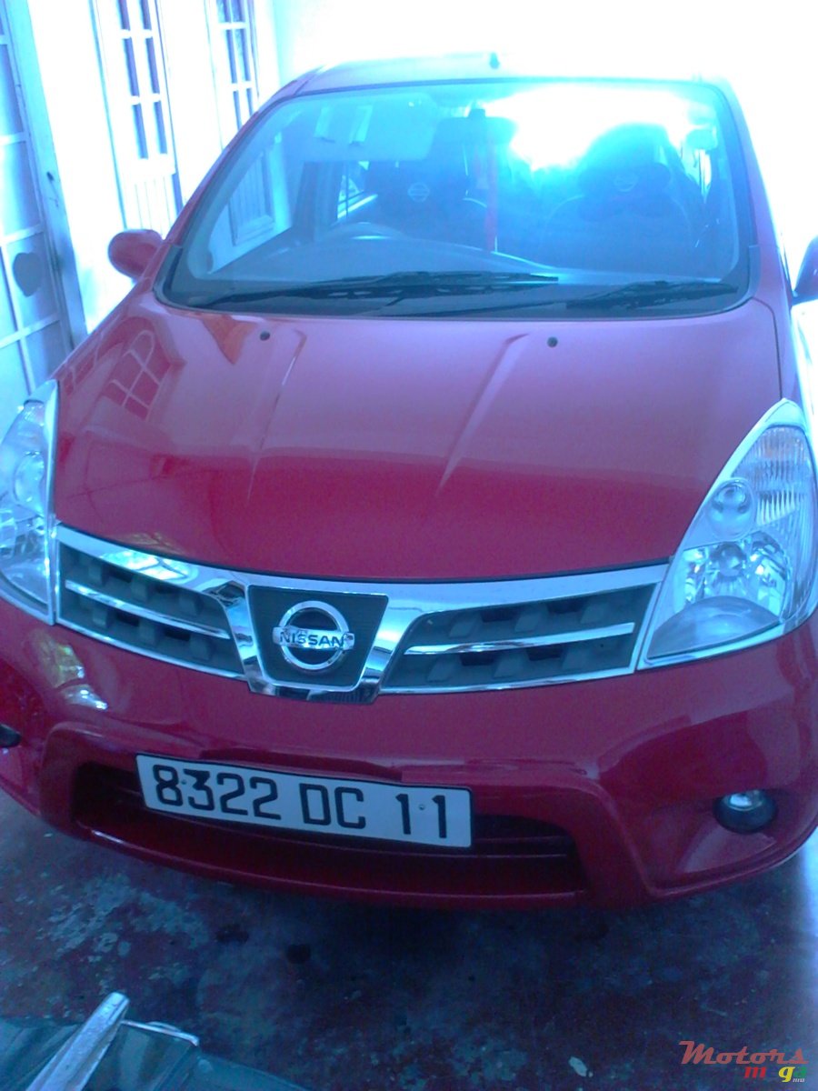 2011' Nissan Livina 7 seater photo #1