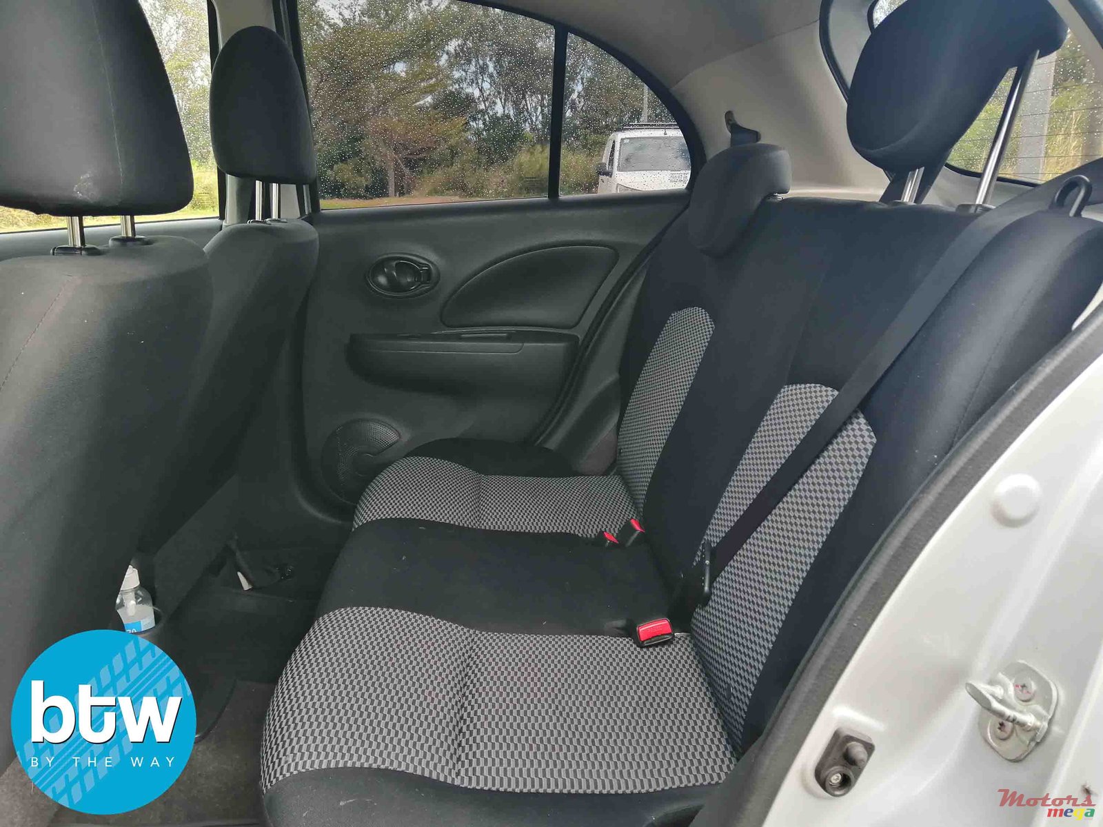 2014' Nissan March photo #4