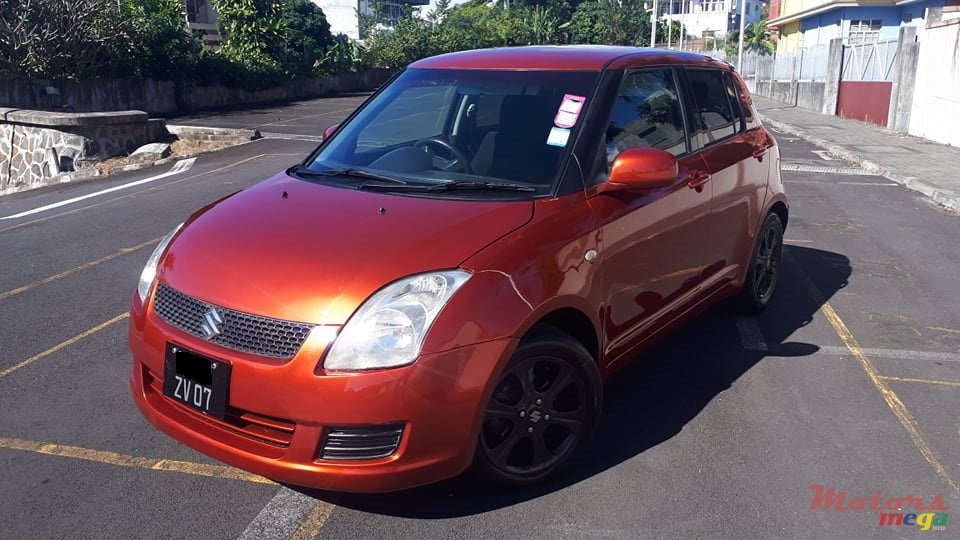 2007' Suzuki Swift photo #2