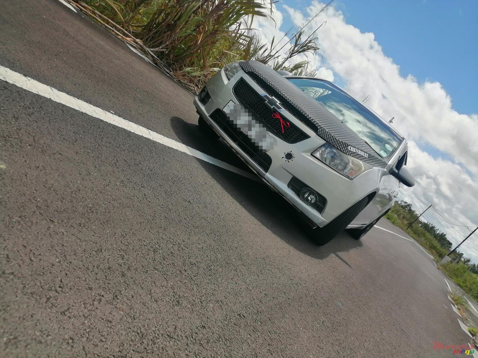 2010' Chevrolet Cruze photo #4