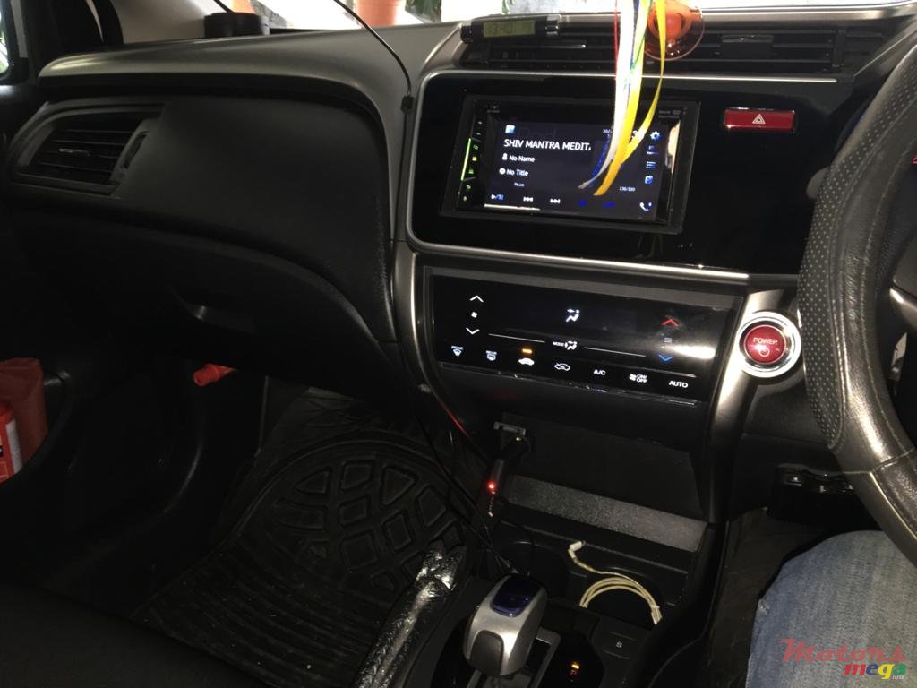 2015' Honda Ballade photo #7