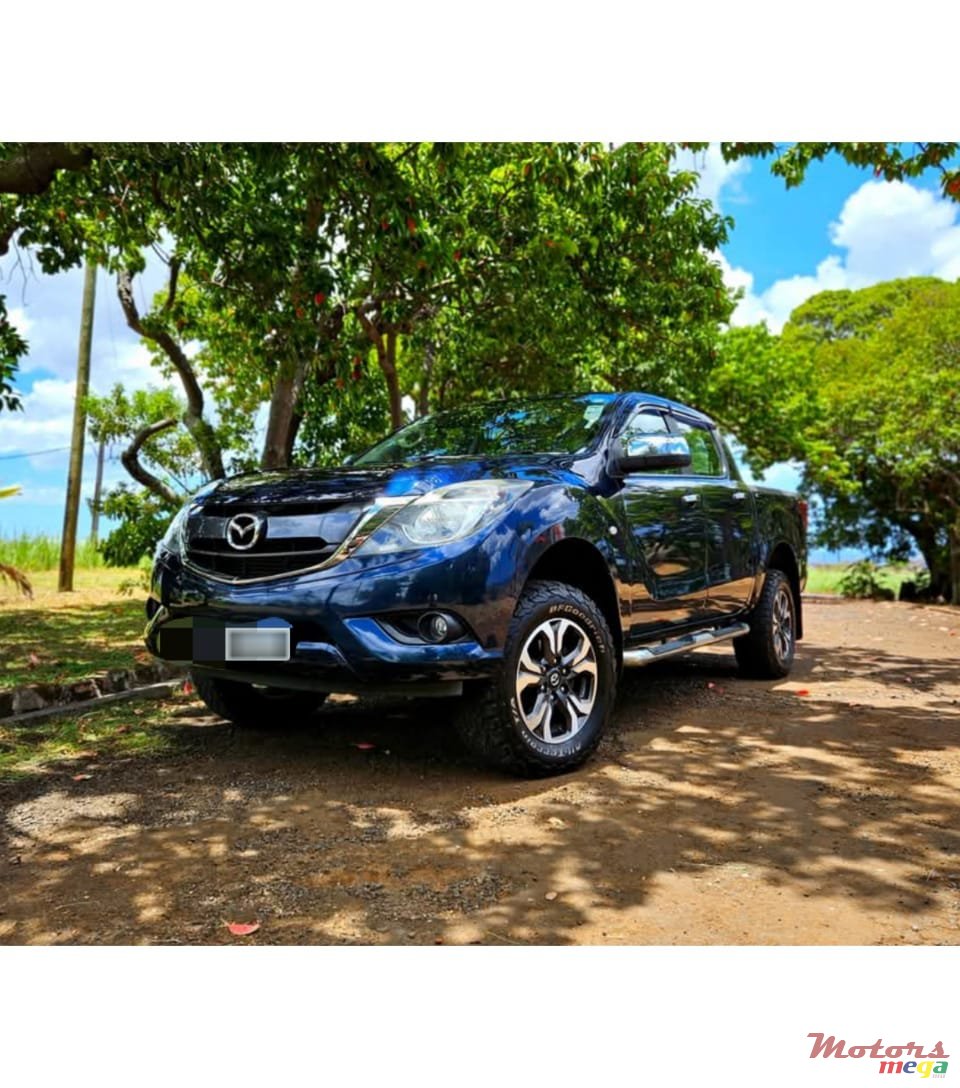 2018' Mazda BT-50 photo #2