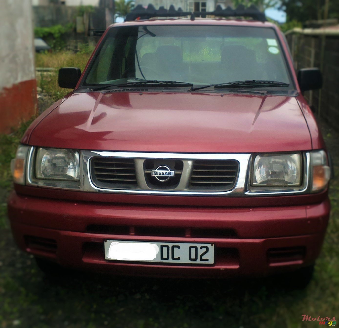 2002' Nissan Hardbody  photo #2