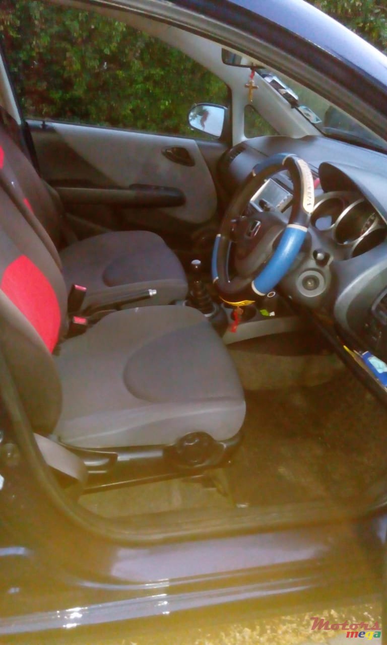 2005' Honda Jazz photo #3