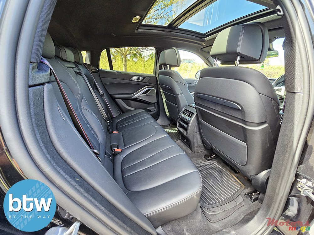 2021' BMW X6 XDRIVE 40D photo #5