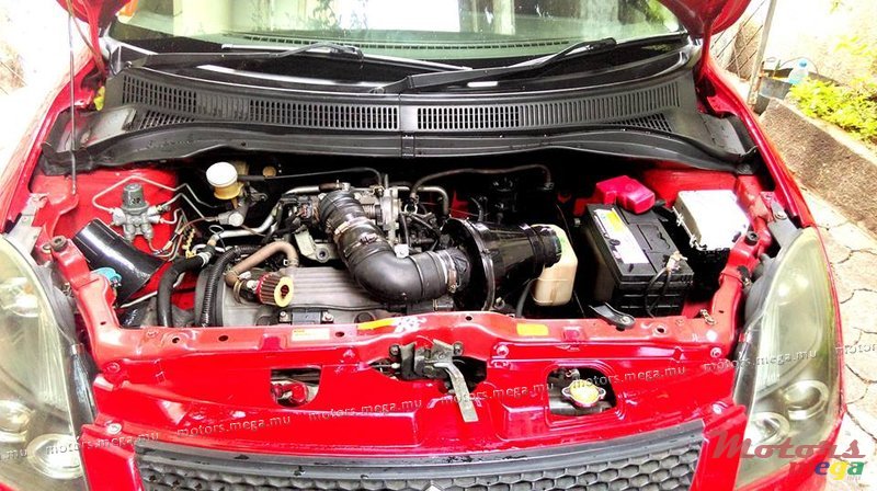 2008' Suzuki Swift photo #6